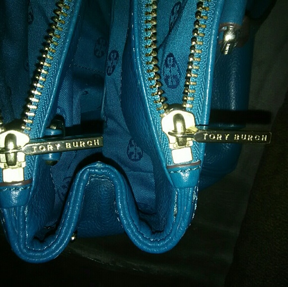 New Tory Burch Bag - Picture 6 of 8